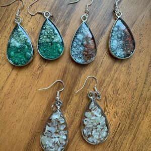 Bundle of 3 pairs earrings.